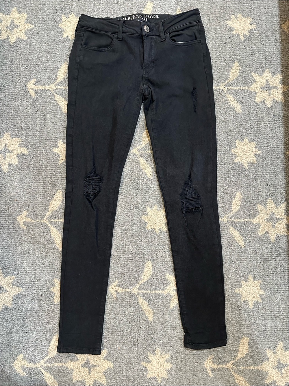 American Eagle Women’s Ripped Black Jeans - Picture 2 of 8